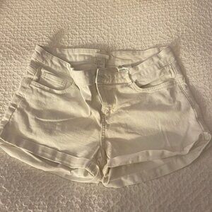 H&M WHITE SHORTS